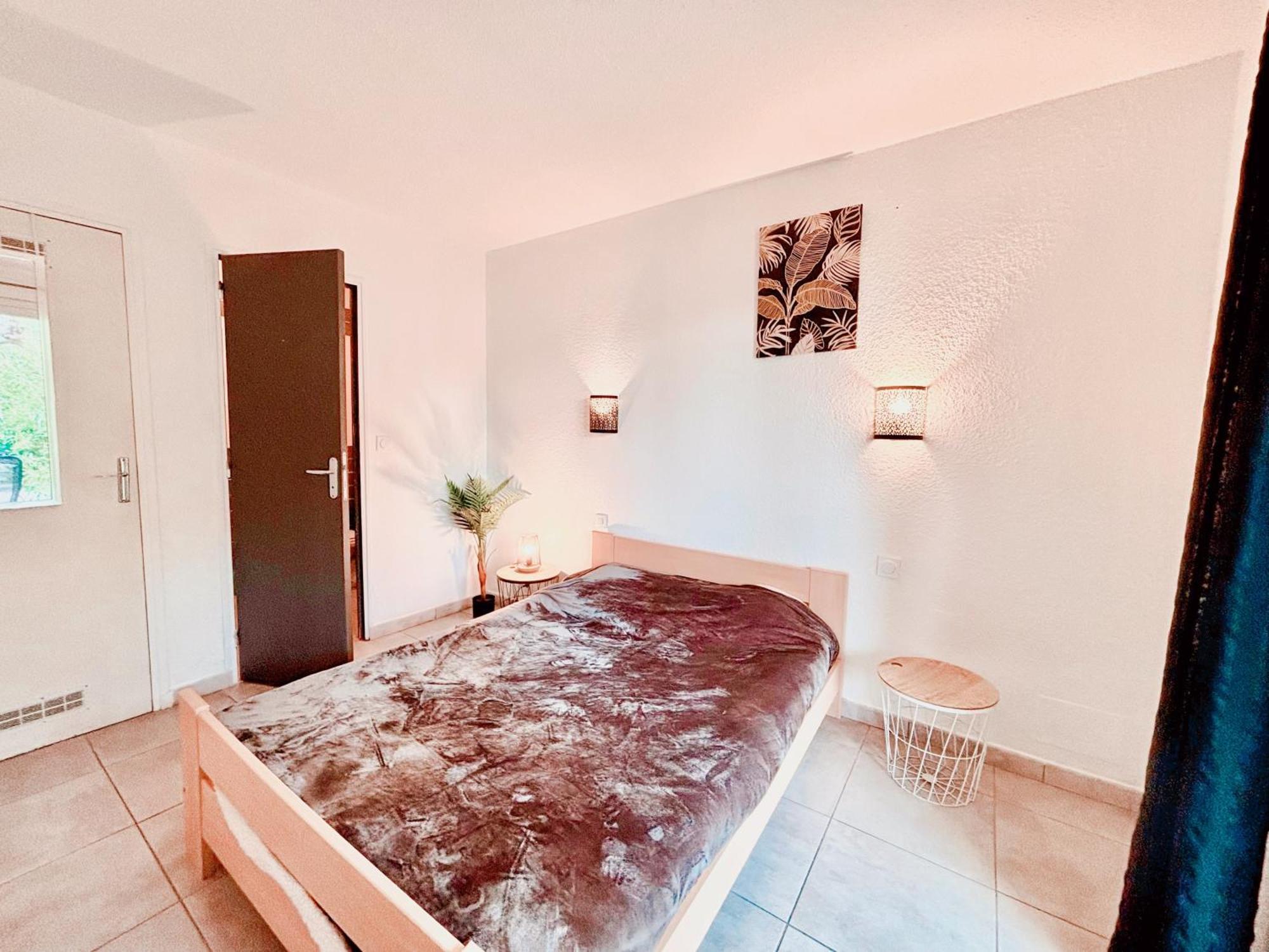Appartement Calme Avec Jardin Privatif - 3 - Canet-en-Roussillon Kültér fotó