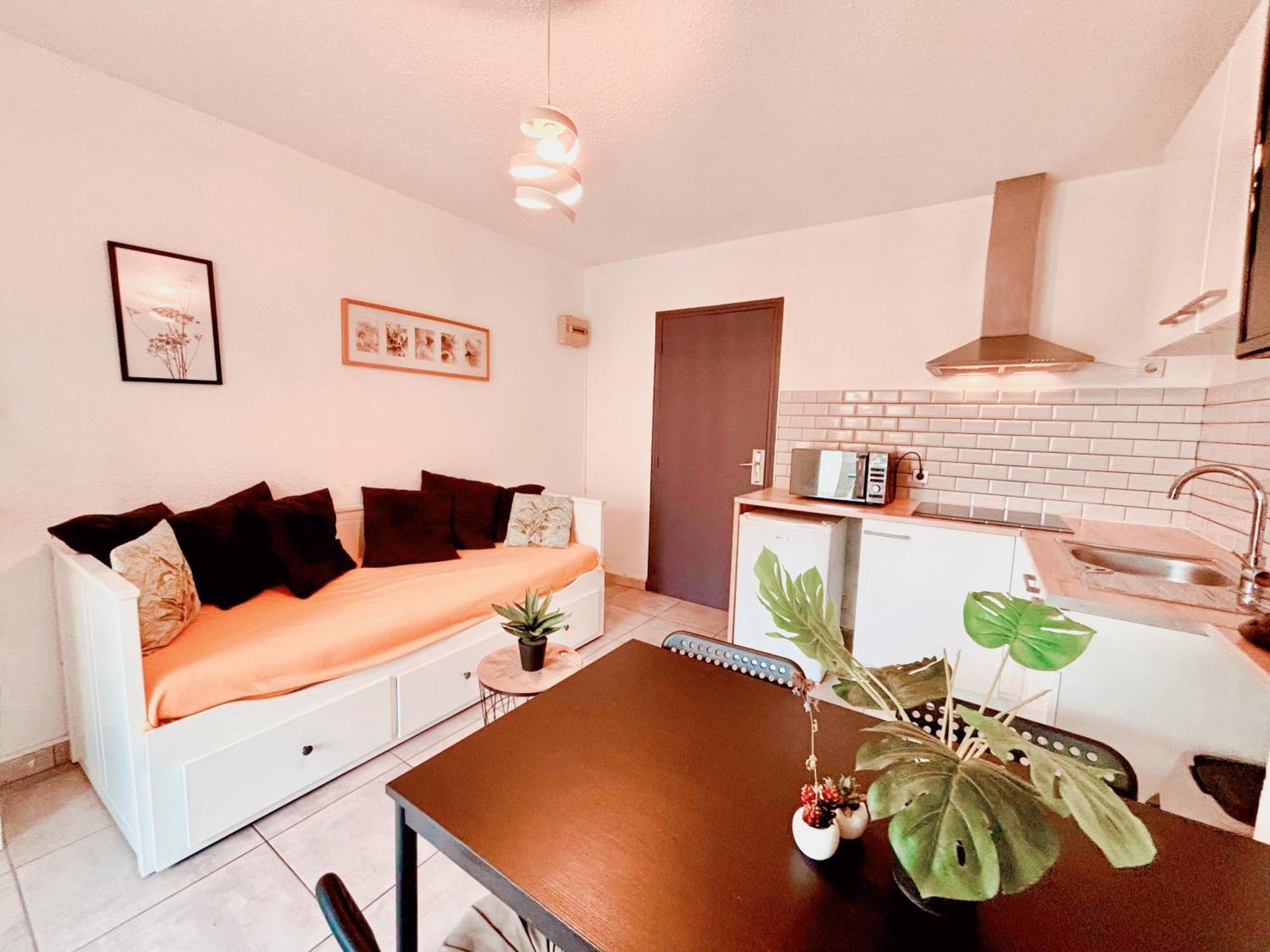 Appartement Calme Avec Jardin Privatif - 3 - Canet-en-Roussillon Kültér fotó