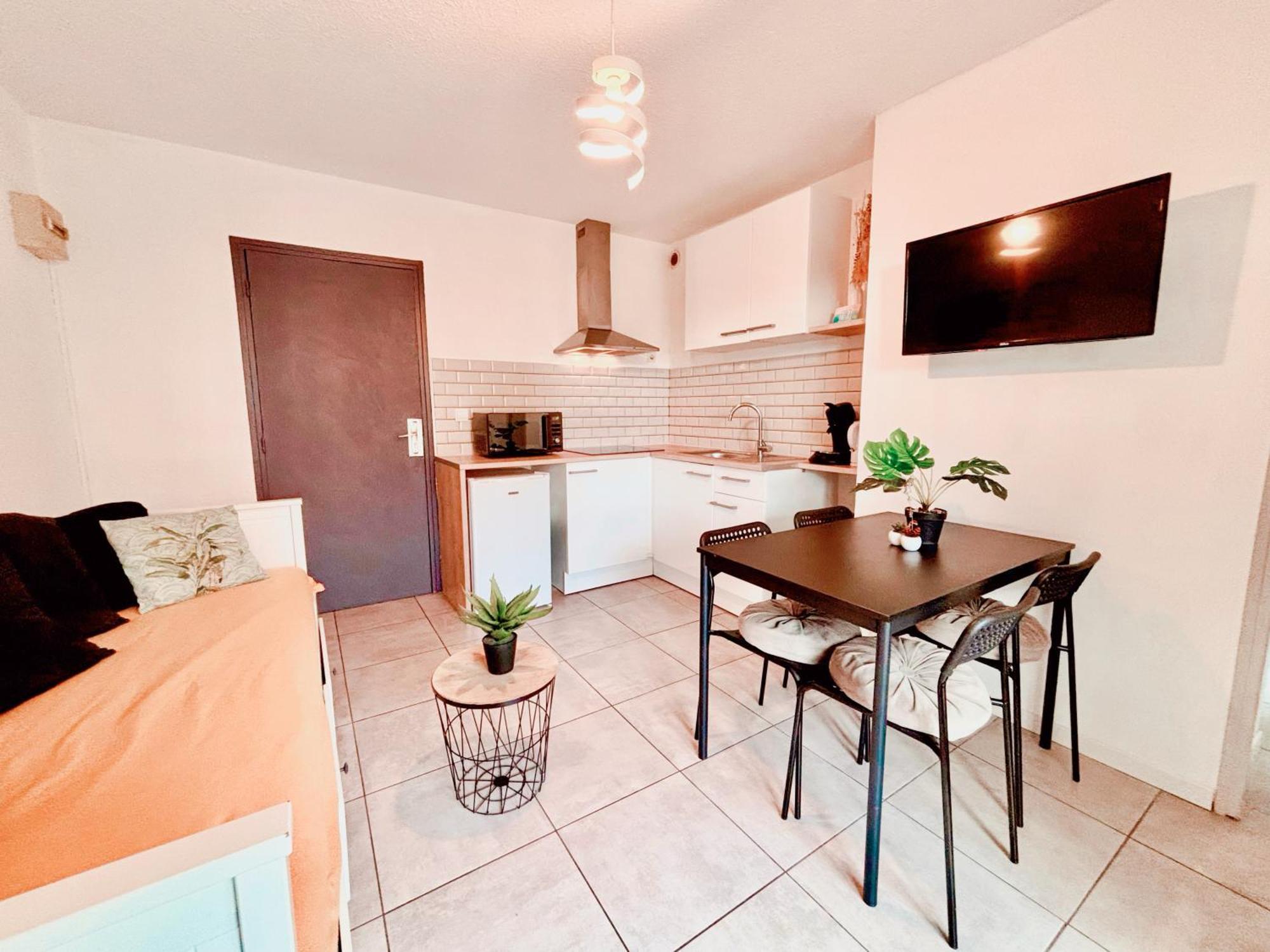 Appartement Calme Avec Jardin Privatif - 3 - Canet-en-Roussillon Kültér fotó